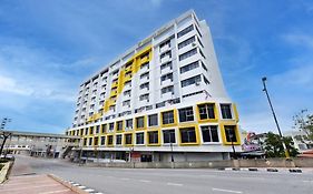 Tun Fatimah Riverside Hotel